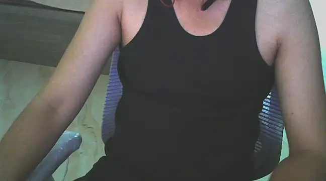 Snapshot of thewhitedickboyx1 chatting on 02.09.25 thewhitedickboyx1 online show from 02.09.25