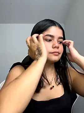 Snapshot of pretty_angela1 chatting on 09.10.25 pretty angela1 online show from 09.10.25