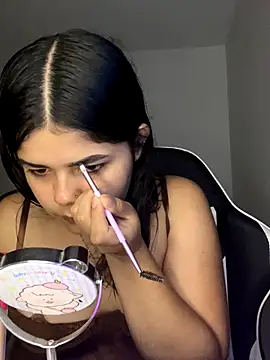 Snapshot of pretty_angela1 chatting on 09.13.25 pretty angela1 online show from 09.13.25