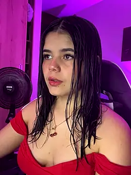 Snapshot of pretty_angela1 chatting on 10.02.25 pretty angela1 online show from 10.02.25