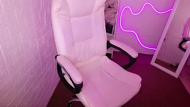 StellaFrost online show from 10.14.25