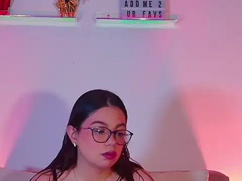 EmiF26 online show from 04.06.26