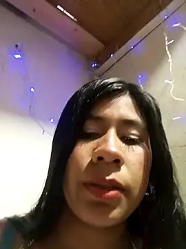 Snapshot of Pamelamilkk_1007 chatting on 12.30.24 Pamelamilkk 1007 online show from 12.30.24