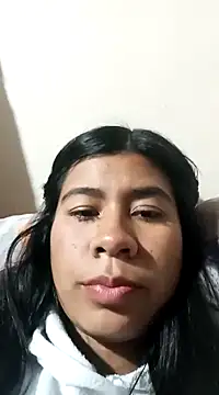 Snapshot of Pamelamilkk_1007 chatting on 01.28.25 Pamelamilkk 1007 online show from 01.28.25