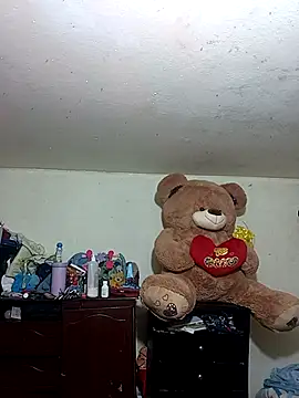 Snapshot of Pamelamilkk_1007 chatting on 11.16.25 Pamelamilkk 1007 online show from 11.16.25