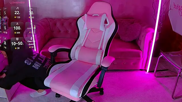 evanew  online show from 10.02.25