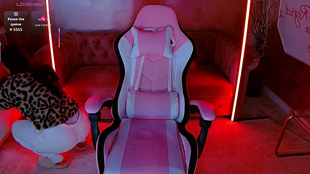 evanew  online show from 12.03.25