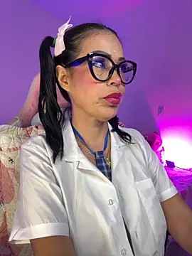 Snapshot of KarolRubi1 chatting on 10.26.25 KarolRubi1 online show from 10.26.25