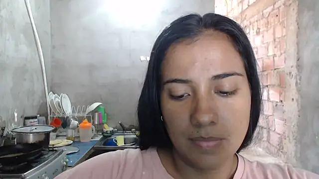 Coral0403 online show from 02.18.25