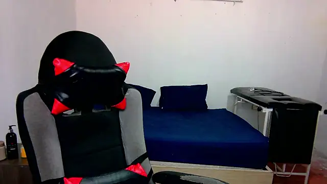 Snapshot of David_Adams2003 chatting on 01.07.25 David Adams2003 online show from 01.07.25