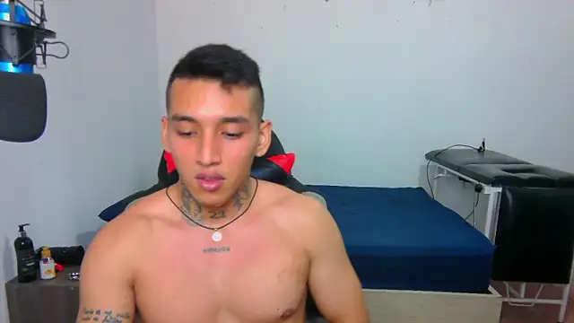 Snapshot of David_Adams2003 chatting on 01.16.25 David Adams2003 online show from 01.16.25