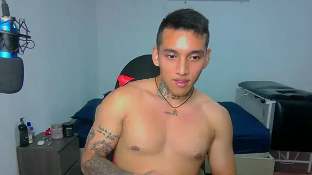 Snapshot of David_Adams2003 chatting on 01.20.25 David Adams2003 online show from 01.20.25