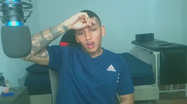 Snapshot of David_Adams2003 chatting on 01.27.25 David Adams2003 online show from 01.27.25