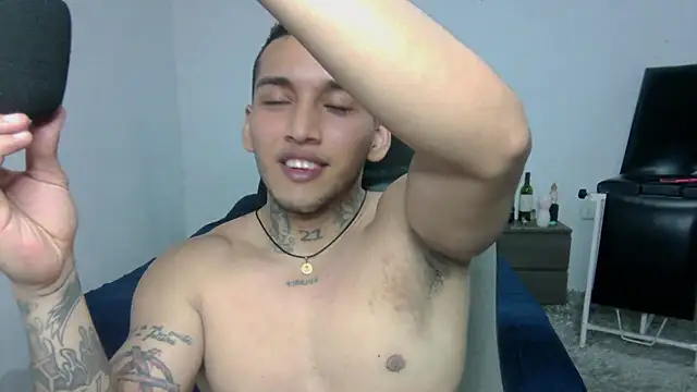 Snapshot of David_Adams2003 chatting on 02.26.25 David Adams2003 online show from 02.26.25