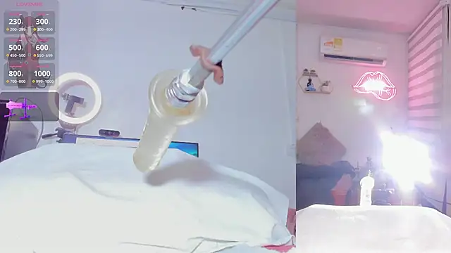 Maria Jones  online show from 12.19.25