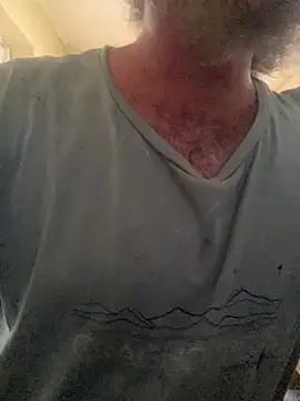 Snapshot of poesnuus999 chatting on 12.25.24 poesnuus999 online show from 12.25.24