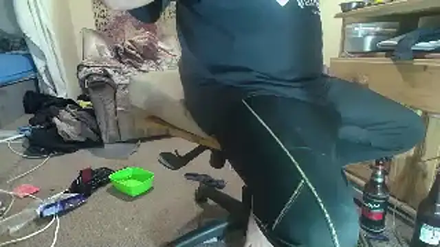 Snapshot of poesnuus999 chatting on 09.20.25 poesnuus999 online show from 09.20.25