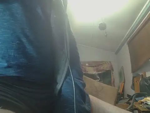 poesnuus999 online show from 04.18.26