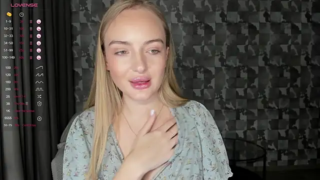 A delina online show from 11.03.25