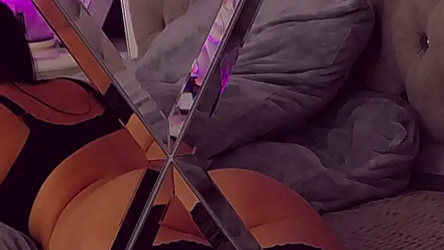 KimKhallifa online show from 03.07.25