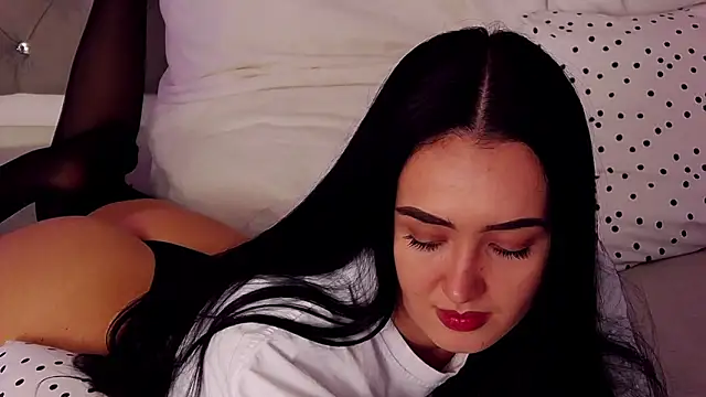 KimKhallifa online show from 03.01.26