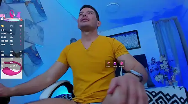 Snapshot of Andrewstelle_coleman chatting on 02.14.25 Andrewstelle coleman online show from 02.14.25