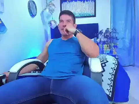 Snapshot of Andrewstelle_coleman chatting on 03.12.25 Andrewstelle coleman online show from 03.12.25