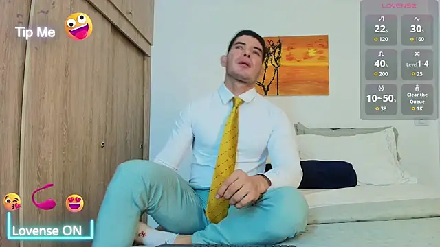 Snapshot of Andrewstelle_coleman chatting on 09.27.25 Andrewstelle coleman online show from 09.27.25