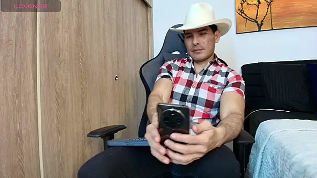 Andrewstelle coleman online show from 04.15.26