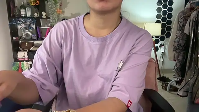 Snapshot of roseofvenom chatting on 02.12.26 roseofvenom online show from 02.12.26