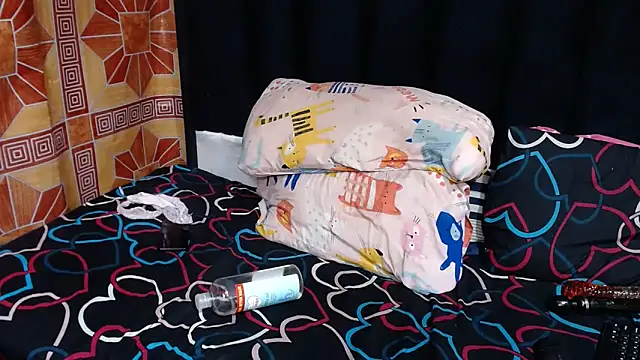 Snapshot of Thickbootykim chatting on 11.15.25 Thickbootykim online show from 11.15.25