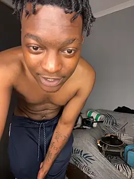 Redfucks333 online show from 10.19.25