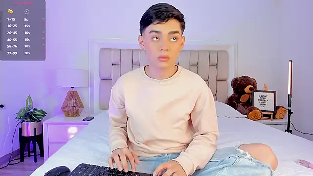 Maxi little online show from 12.04.25