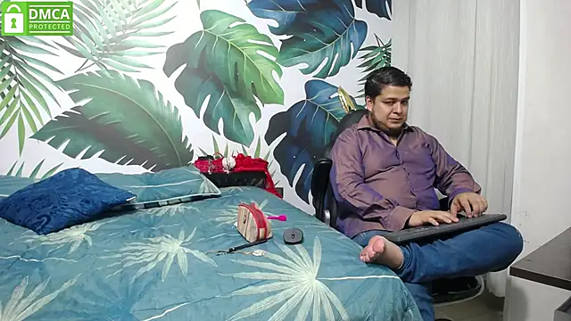 Snapshot of narendra_dayaramm chatting on 03.18.25 narendra dayaramm online show from 03.18.25