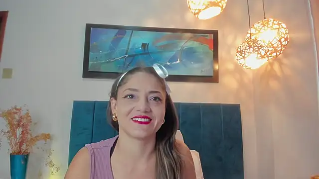 Snapshot of EloiseQuinn chatting on 11.27.25 EloiseQuinn online show from 11.27.25