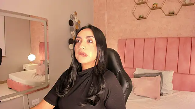 MAGIC AURORAA online show from 03.11.25