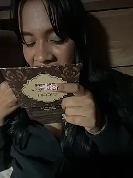 Ninabrunette18 online show from 03.13.25