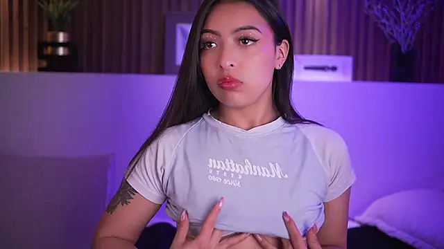 Camila dupont online show from 11.14.25