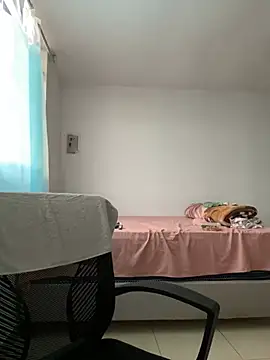 Snapshot of lunagonzales_lima_2007 chatting on 02.13.25 lunagonzales lima 2007 online show from 02.13.25