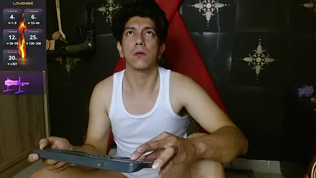 Snapshot of Noah-cock chatting on 02.22.26 Noah-cock online show from 02.22.26