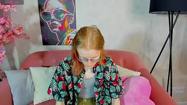 Snapshot of ElizabethHarpper chatting on 01.05.25 ElizabethHarpper online show from 01.05.25