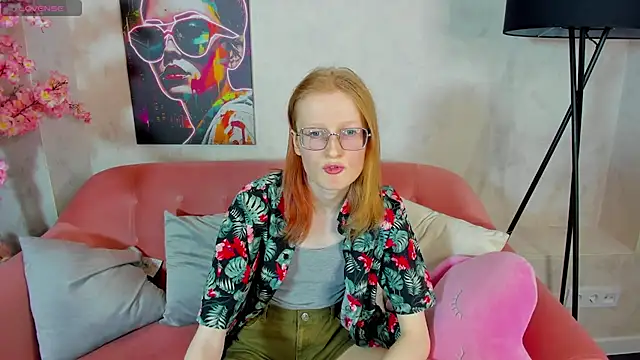 Snapshot of ElizabethHarpper chatting on 01.05.25 ElizabethHarpper online show from 01.05.25