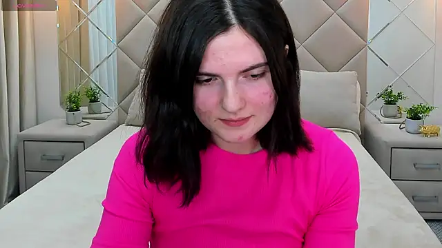 Snapshot of CharlotteMitchell chatting on 02.08.25 CharlotteMitchell online show from 02.08.25