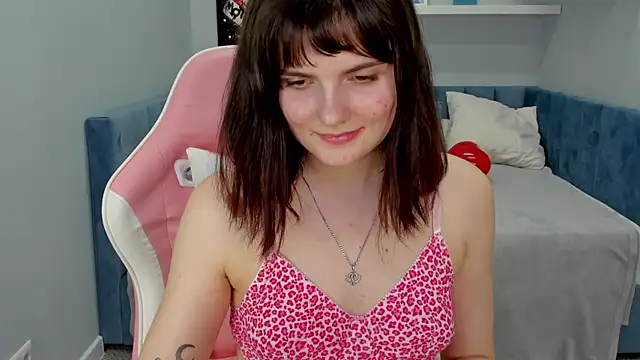 Snapshot of CharlotteMitchell chatting on 02.15.25 CharlotteMitchell online show from 02.15.25