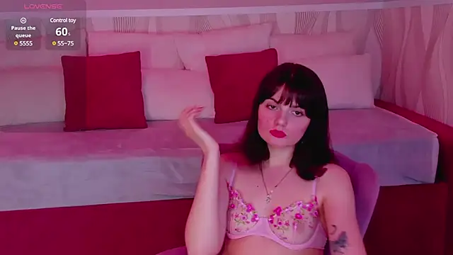 Snapshot of CharlotteMitchell chatting on 03.15.25 CharlotteMitchell online show from 03.15.25