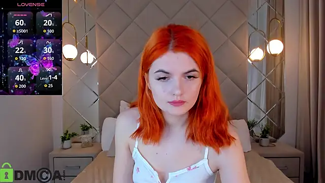 Snapshot of CharlotteMitchell chatting on 10.18.25 CharlotteMitchell online show from 10.18.25