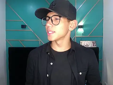 Snapshot of RyanPricee chatting on 01.14.25 RyanPricee online show from 01.14.25