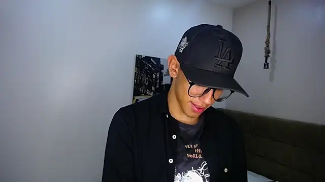 Snapshot of RyanPricee chatting on 01.18.25 RyanPricee online show from 01.18.25