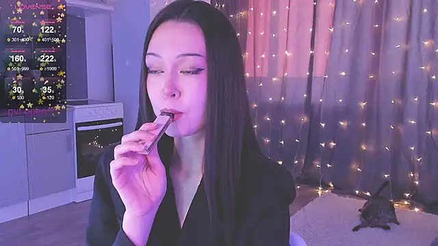 kittenrisha online show from 12.16.25