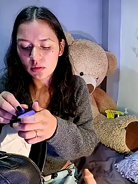 Danni shy online show from 01.28.25